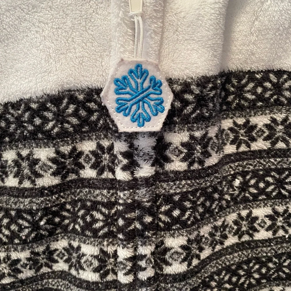 White‎ Fleece Polar Bear Onesie
